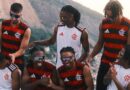 Gonçalo Inácio surpreende no Brasil com camisola do Flamengo — e gera polémica entre adeptos do Sporting